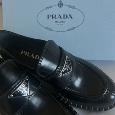 Chaussures en cuir Prada Loafer