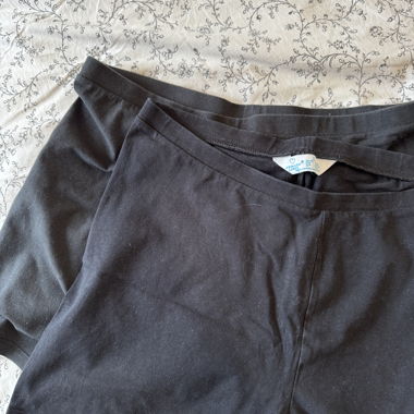 Black cycling shorts