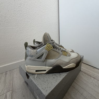 Air Jordan 4 Retro SE