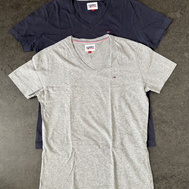 2 Tommy Jeans T-Shirts