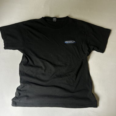 T-shirt nero in cotone