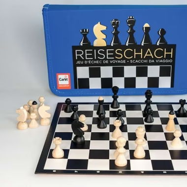 Échecs de voyage dans un étui ( NEUF )