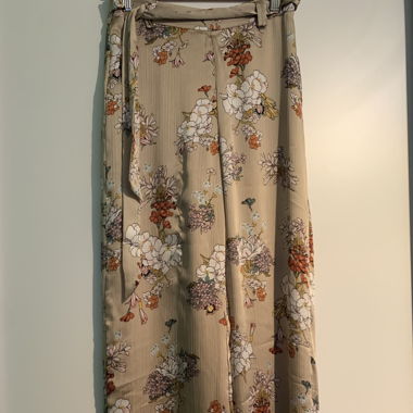 Hose mit Blumen