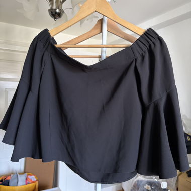 Blouse noire Topshop épaules nues EU 34