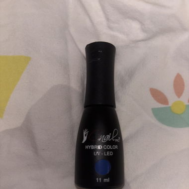UV gel nail polish 