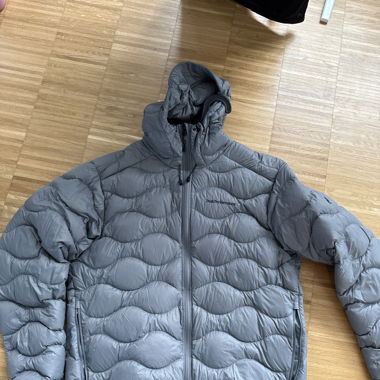 Peak Perfomance Daunen Jacke