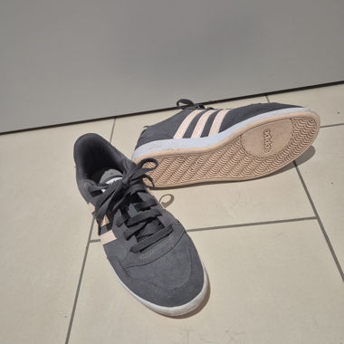 Sneakers Adidas grigie