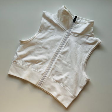Gilet bianco corto con zip