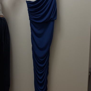 Blaues Drapiertop