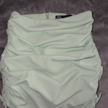 Gonna verde Zara