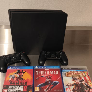 PlayStation 4 slim 1TB Set