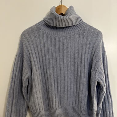 Grau/Blauer Rollkragenpullover 