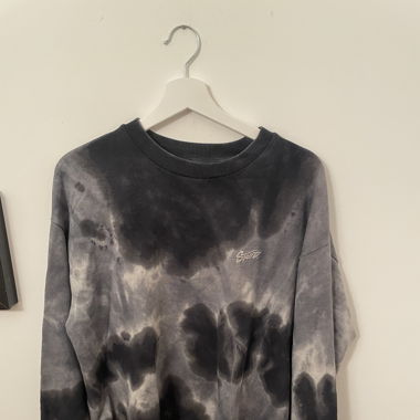 Sweater bleached