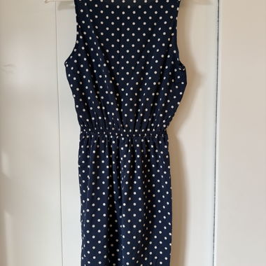 Kleid mit Pünktchen