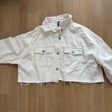 Giacca di jeans corta bianca