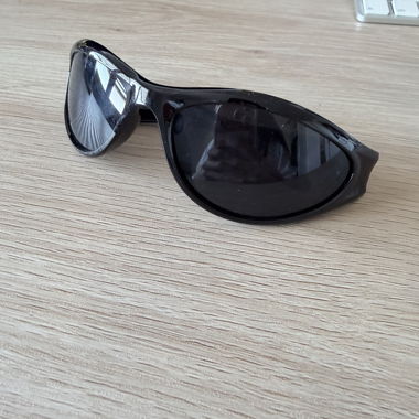 Lunettes de soleil noires
