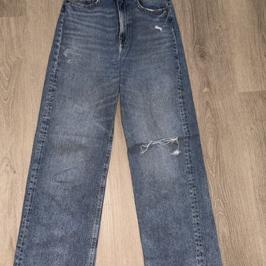 High-Waist Wide-Leg Jeans