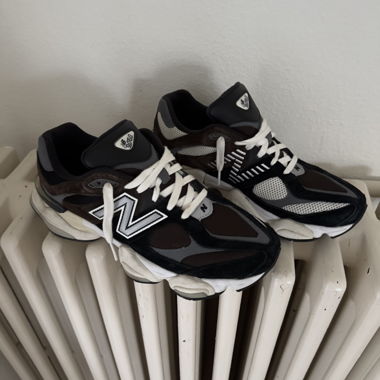 NEW BALANCE 9060