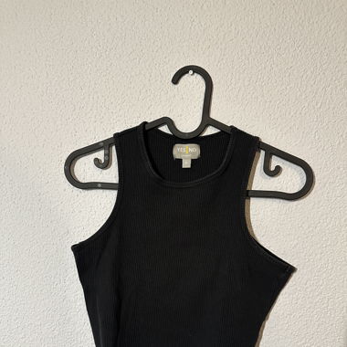 4 Tops (schwarz, Grösse S-M)