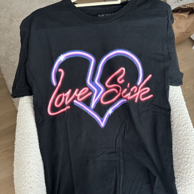 T-shirt Love Sick