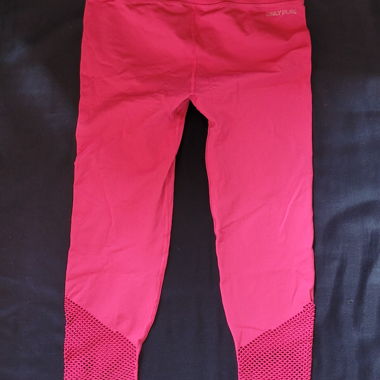 Pinke Sportleggins mit Cutouts