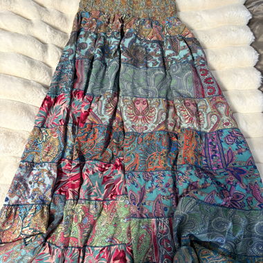 Jupe longue maxi colorée avec motif patchwork