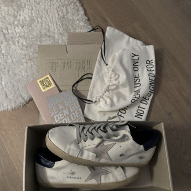 Golden Goose