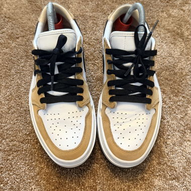 Nike Air Jordan 1