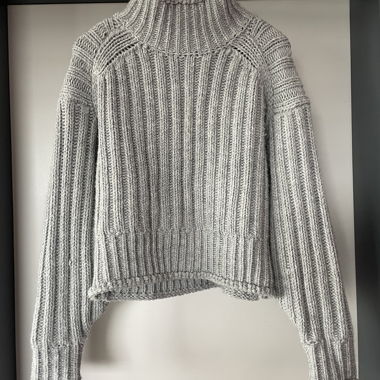 Pull à col roulé gris