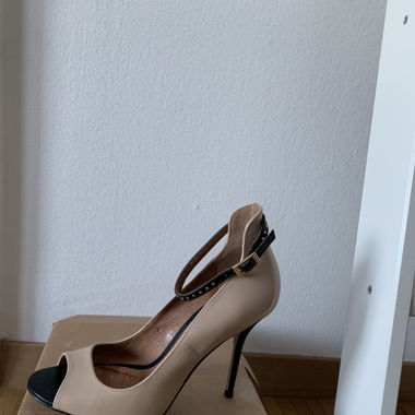 high heels