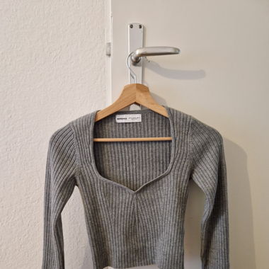 Graues Bershka Top