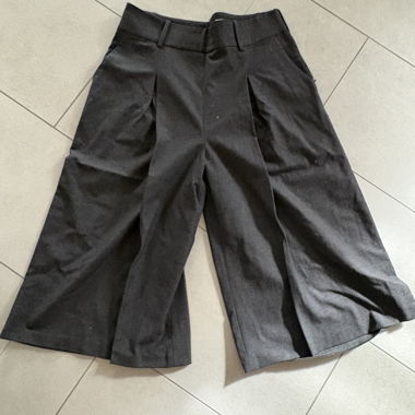 Zara schwarze Culotte-Hose