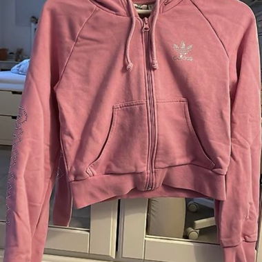Adidas rosa Kapuzenjacke und Crop-Top