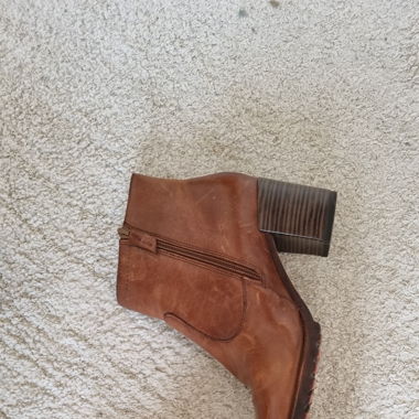 Bottines brunes taille 40