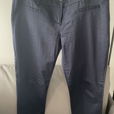Pantaloni neri eleganti