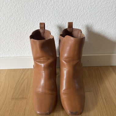 Comfy Caramel Heeled Boots
