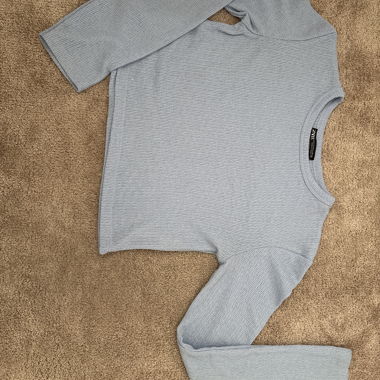 Light blue ribbed long sleeve top