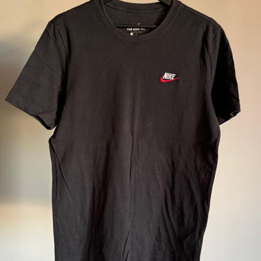 T-shirt Nike