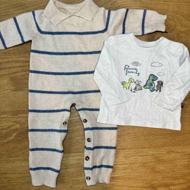 Ensemble bébé avec body et t-shirt manches longues