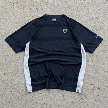 Maglietta sportiva Nike nera, taglia M-L