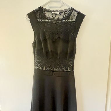 Only Kleid schwarz, Grösse 34
