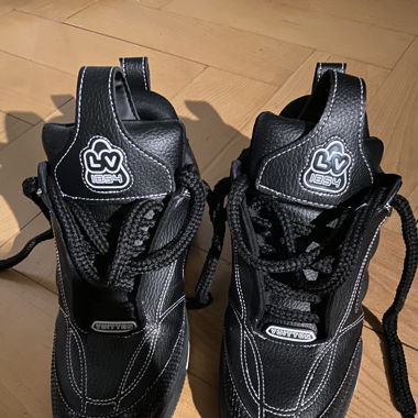 Louis Vuitton skates Gr.43