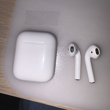 AirPods