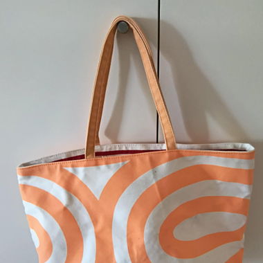 Sac de plage de la marque Clarins