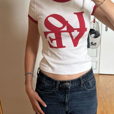 LOVE Tee