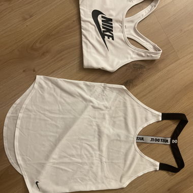 Sport-BH und Sportshirt