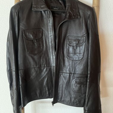 Veste en cuir véritable brun foncé