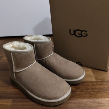 UGG Classic Mini II Boots EU 39