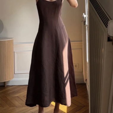 Robe midi brune en lin