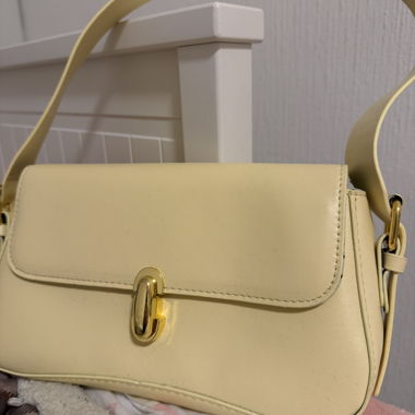 yellow bag